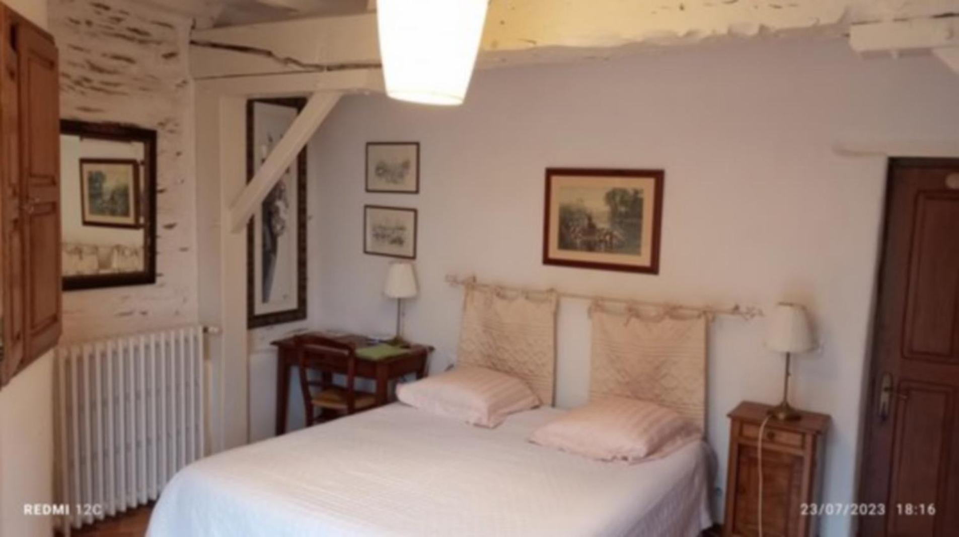 Chambre D'Hotes Saint Jacob Relais De Chasse Du XVIII Siecle Les Fougerêts Buitenkant foto