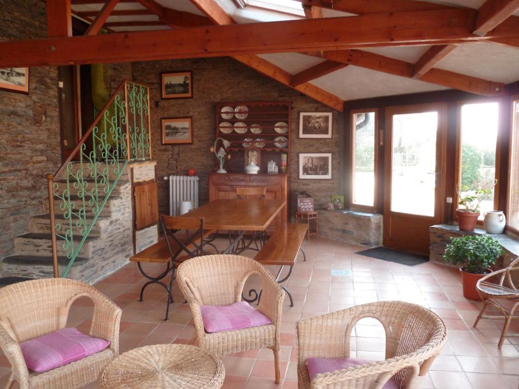 Chambre D'Hotes Saint Jacob Relais De Chasse Du XVIII Siecle Les Fougerêts Buitenkant foto